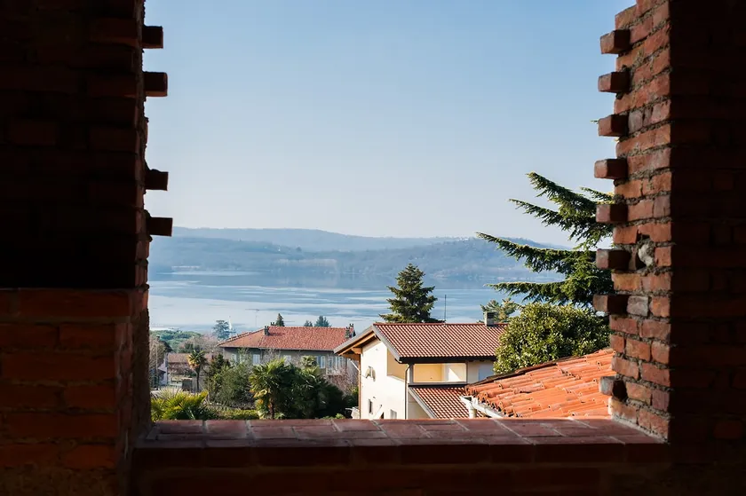 THE WINDOW ON THE LAKE - Image 1