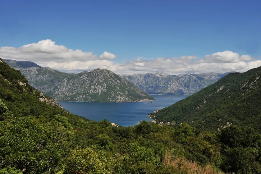 Entire floor with a panorama view on the Kotor Bay - Image 1