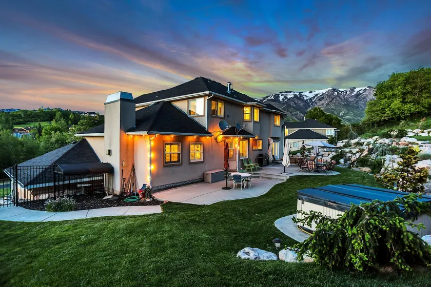 Mountain View Luxury Getaway SLC - Image 1