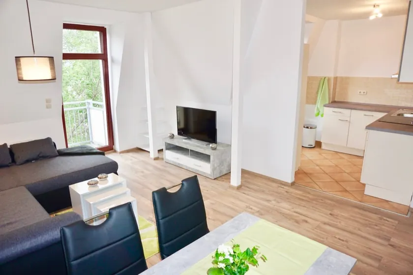 Green Flair, modern apartment., Balcony for 4 people - Image 1