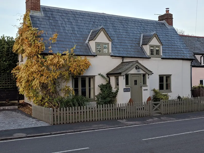 Cottage Garden Annex with Ensuite Wet-room - Image 1