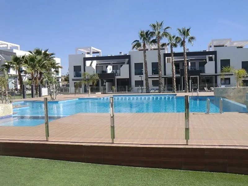 Casas Holiday - Oasis Beach - Image 1