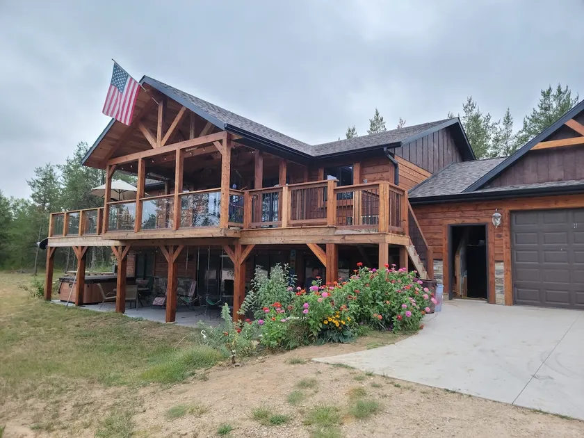 The Land in the Pines-Cabin - Image 1