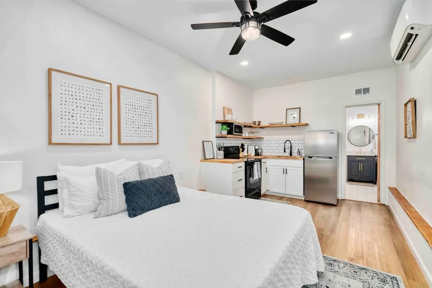 Luxury Suite Near Disney & Downtown Orlando - Image 1