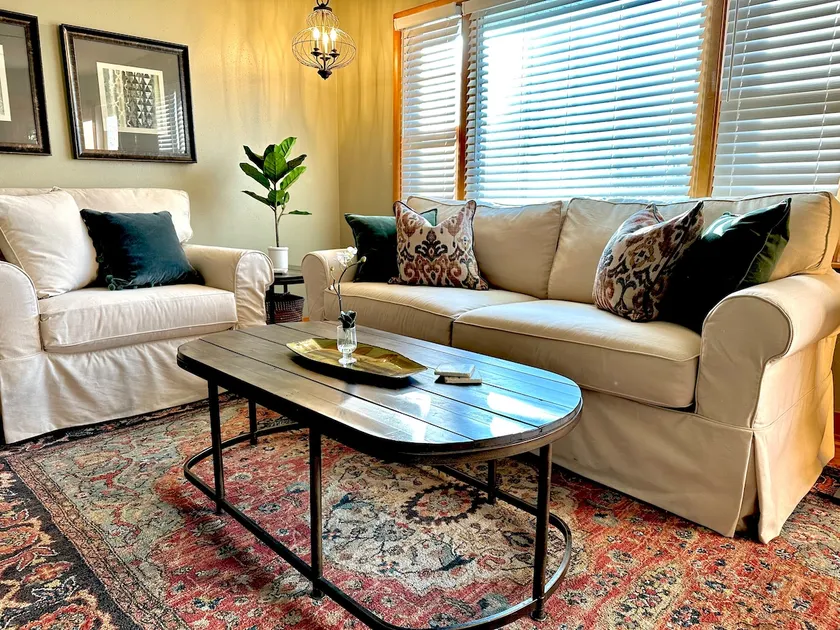 Grandview: Perfect for Traveling Professionals - Image 1