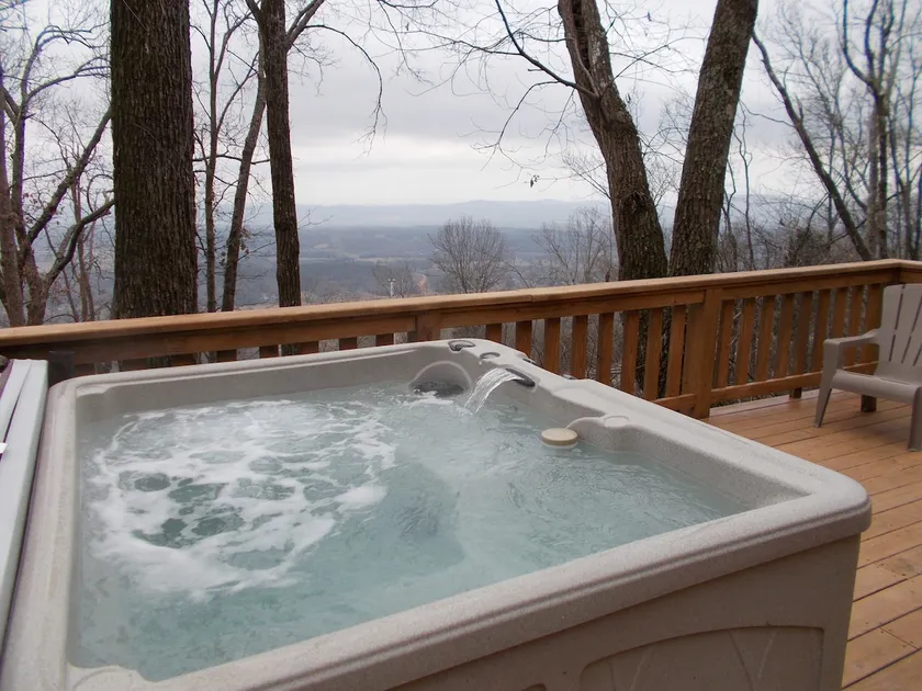 Cabin with Amazing View and Hot Tub on Lookout Mtn - Image 1