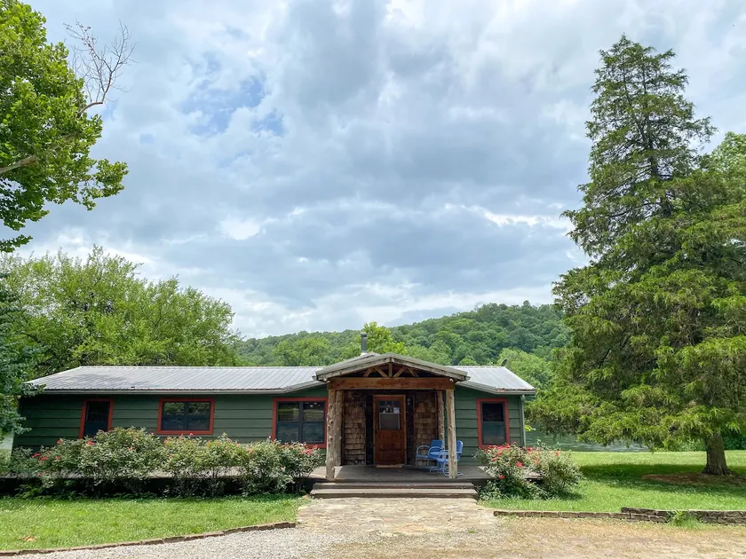 Sugar Magnolia River House - Image 1