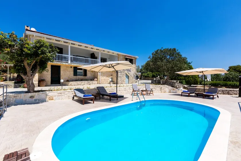 Charming Villa above Rethymno Family Friendly - Image 1