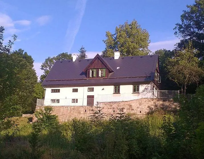 Merboltice house with spacious terrace and view - Image 1