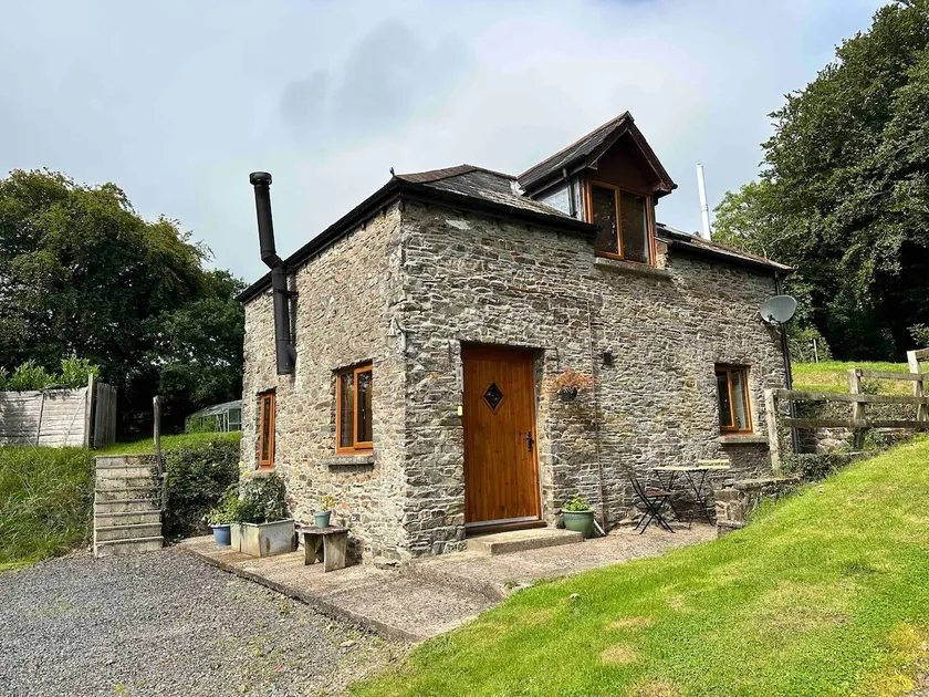 Stable Cottage - Image 1