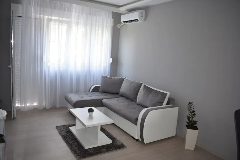 King Exclusive Suites - Image 1