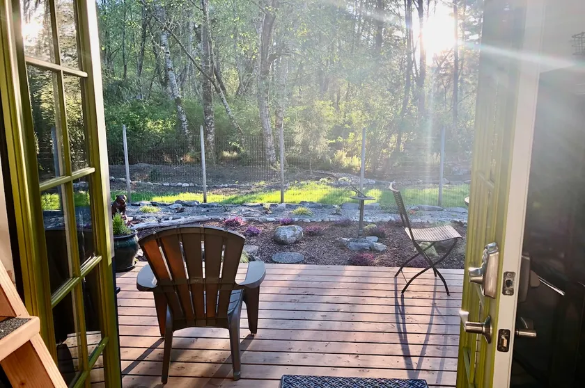 Private Garden Studio * Loft, Forest, Deck & Stars - Image 1