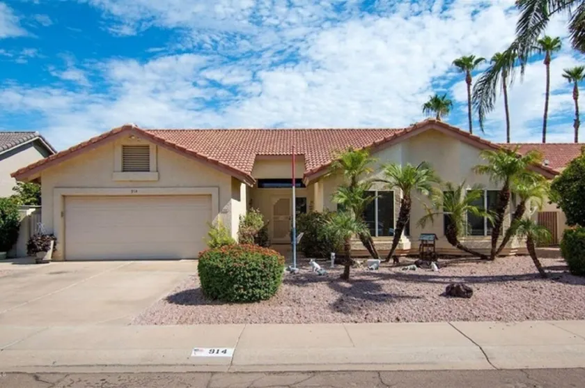 Pool, BBQ and Golf for a relaxing Arizona Vacation - Image 1