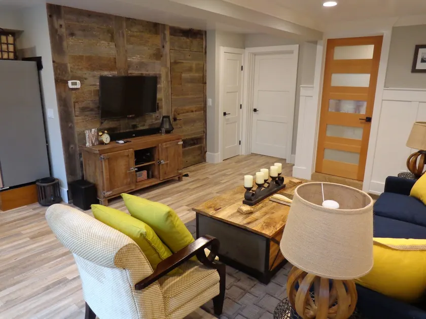 The Redwood Retreat - Image 1
