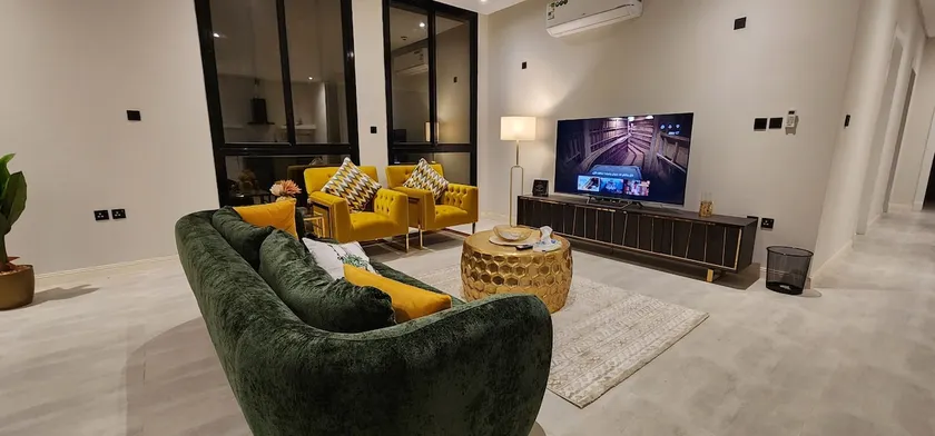 Luxurious house with modern and smart design in Al-Nadi neighborhood, self check-in - Image 1