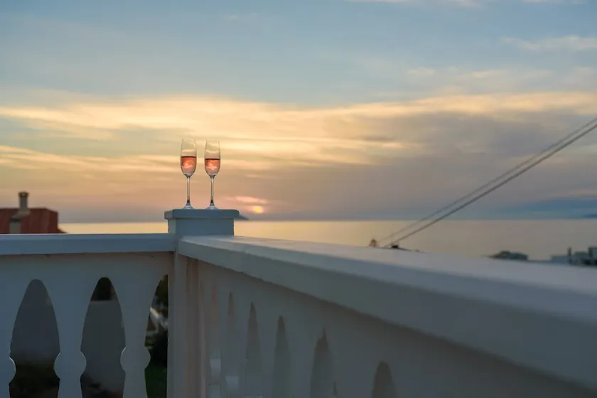 Lux Seaside Suite, Rodanthi Hospitality - Image 1