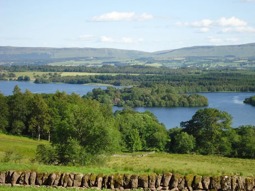The Mews - a cottage with a spectacular lake view - Image 1