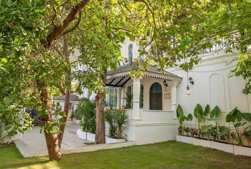 Luxurious 4bhk villa with Pvt pool and courtyard - Image 1