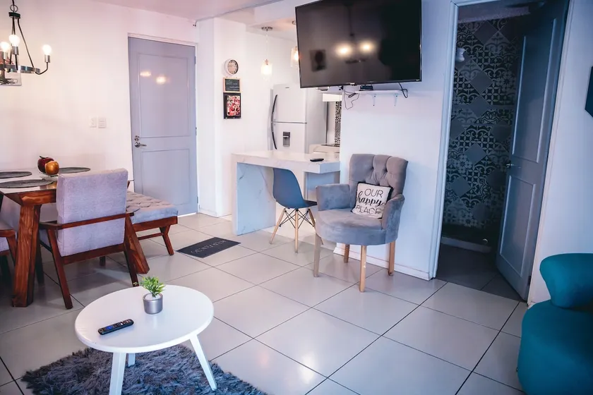 A BEAUTIFUL, FULLY FURNISHED APARTMENT - Image 1