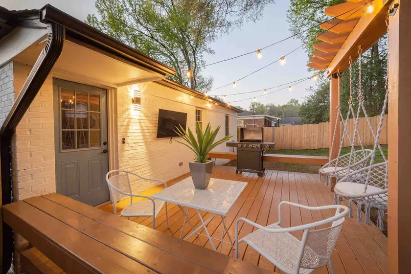 Modern Uptown Getaway & Backyard Oasis - Image 1