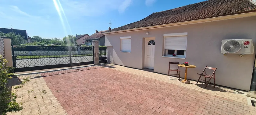 Luxe-Home - Image 1
