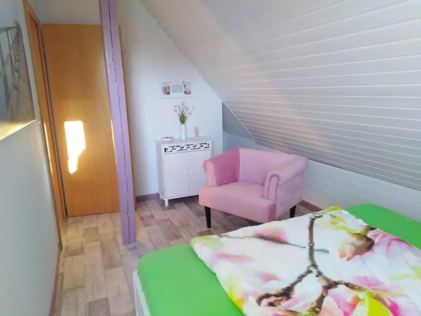 Romantic upper room - Image 1
