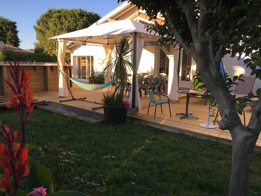 villa for 11 people, heated pool, petanque, hammock - Image 1