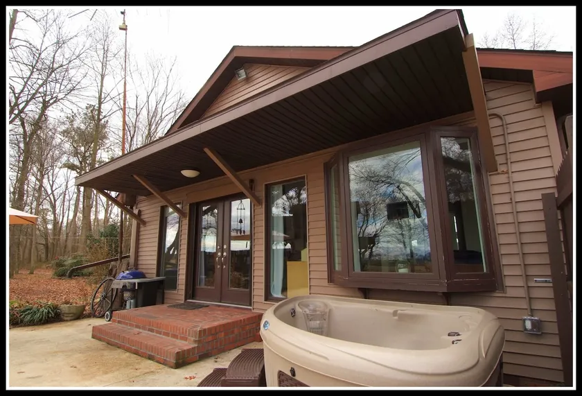 Country Retreat - 2BR apartment; day trip to beach - Image 1