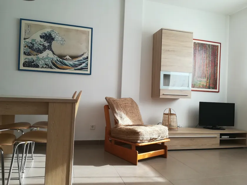 New apartment, large patio, air conditioning and beach 5m away - Image 1