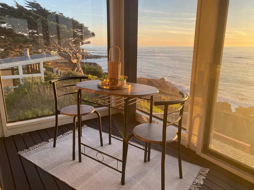 Oceanfront Oasis, Sunsets & Crashing Waves - Image 1
