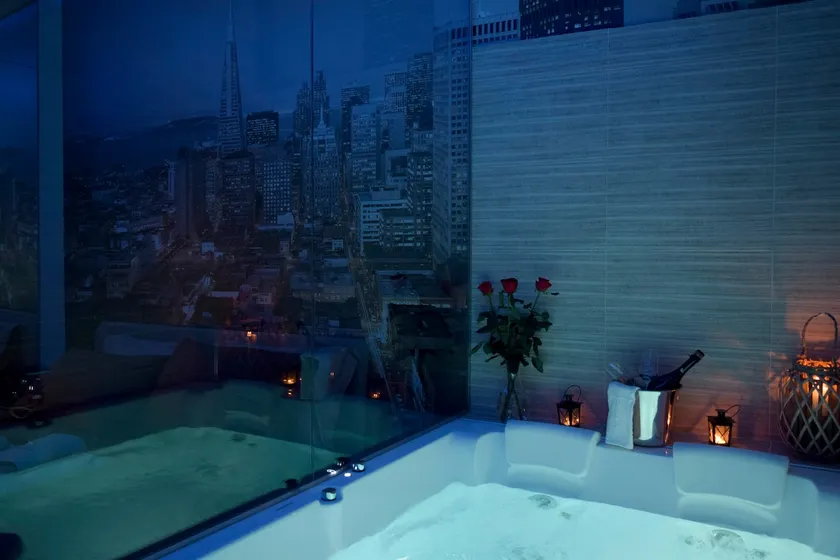 Nephele Luxury Suite - Image 1