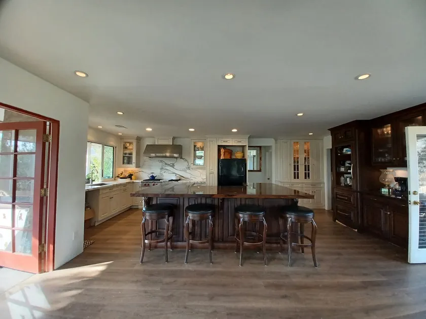 Private Altadena Home on 2 acres. - Image 1