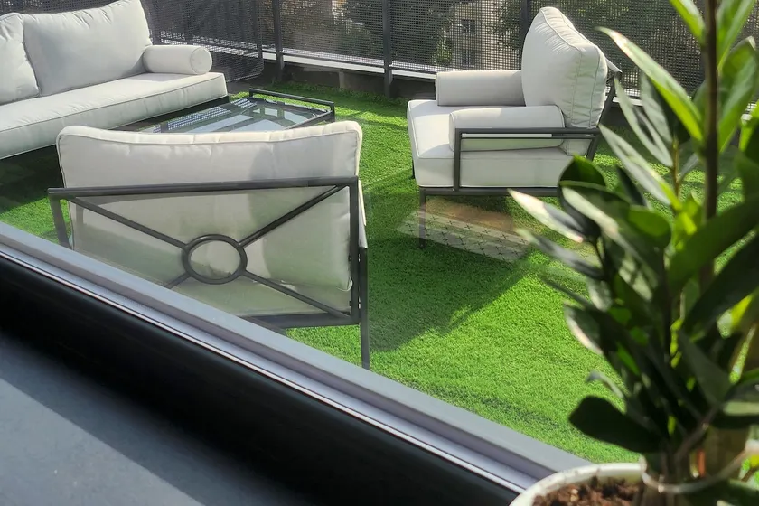 Apartment with large panoramic terrace - Image 1
