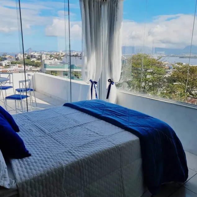Loft overlooking the sea and the sunset! - Image 1