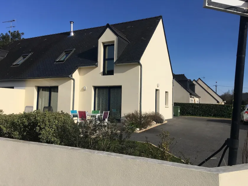 Modern house close to the beautiful beaches of the golf course - Image 1