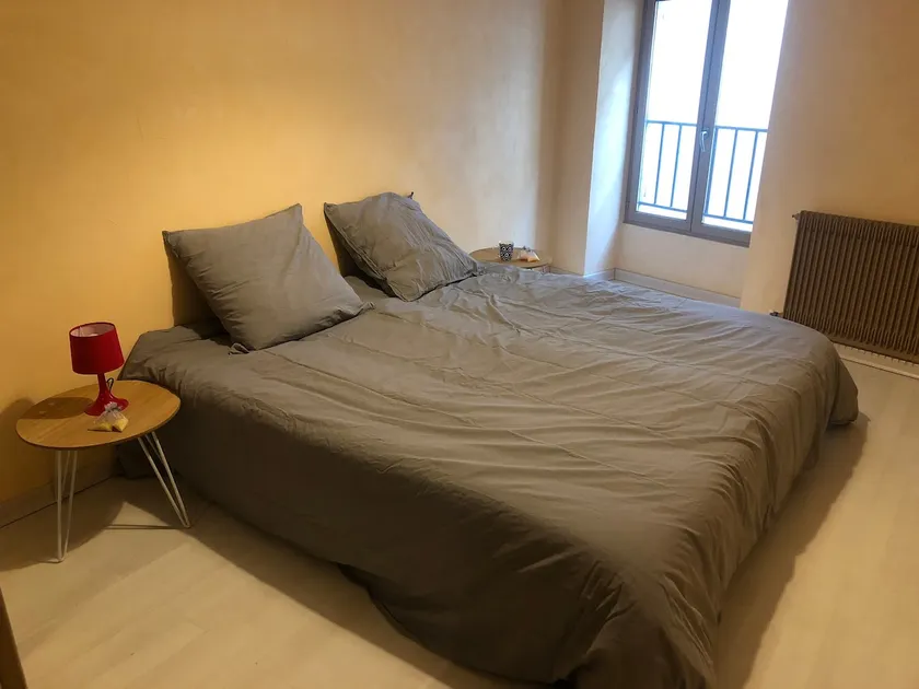 F2 – NEW – king SIZE beds – Wi-Fi – Courtyard – Baby - Image 1