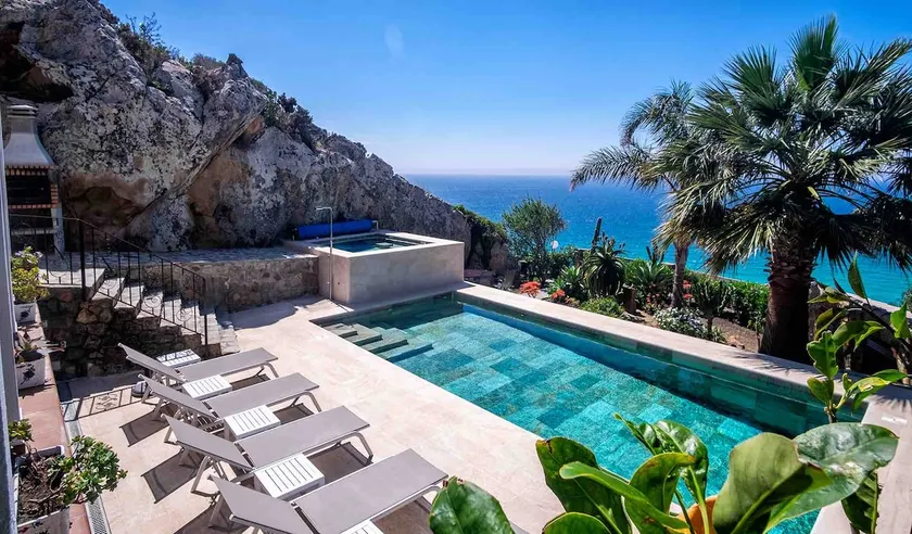 Lyxig strandvilla - jacuzzi, privat pool, fantastisk havsutsikt, nära till stranden! - Image 1