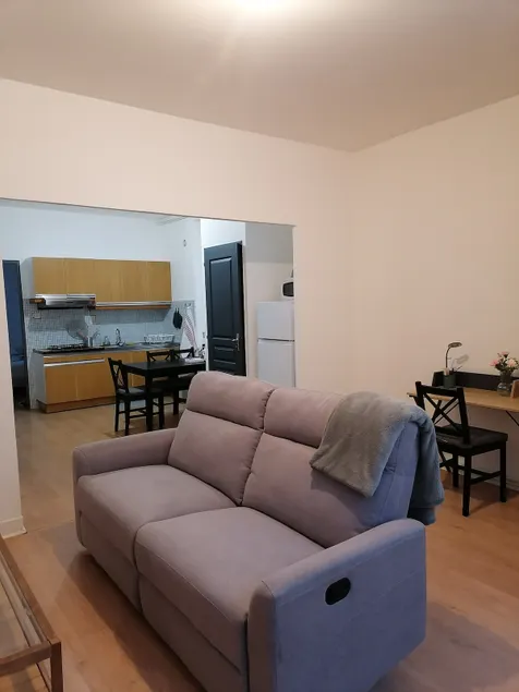 Apartment in the heart of Ambert. - Image 1
