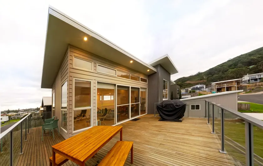 Ocean Loft - Oceanview ~Pet Friendly ~ Free Wifi - Image 1