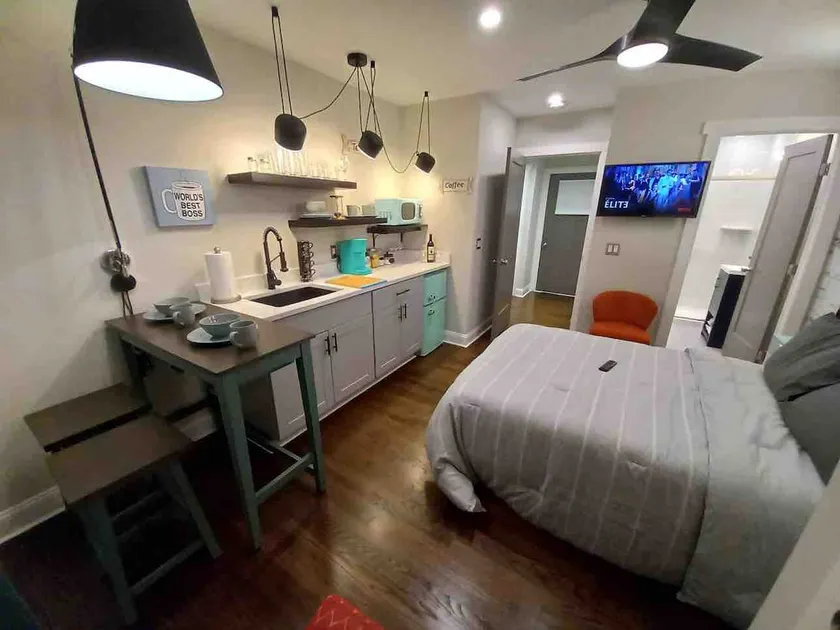 Cousy mini Studio close to downtown and Airport - Image 1