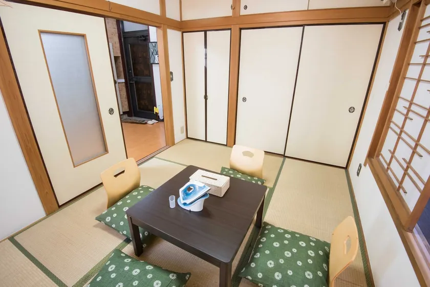 松川さんのアパートメント、Apartment with double bed and sofa b. - Image 1