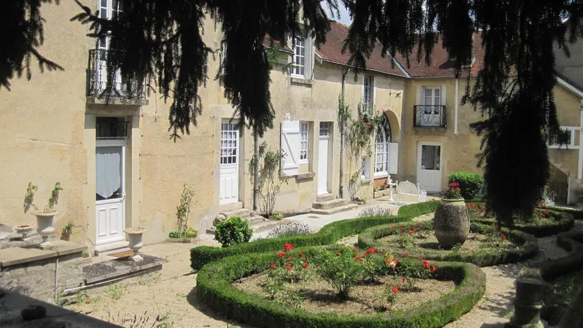 Charming country house near Chablis - Image 1