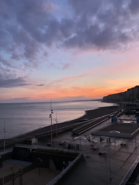 Sea-facing – 95 m2 – 3 bedrooms, sea view – 10 people - Image 1