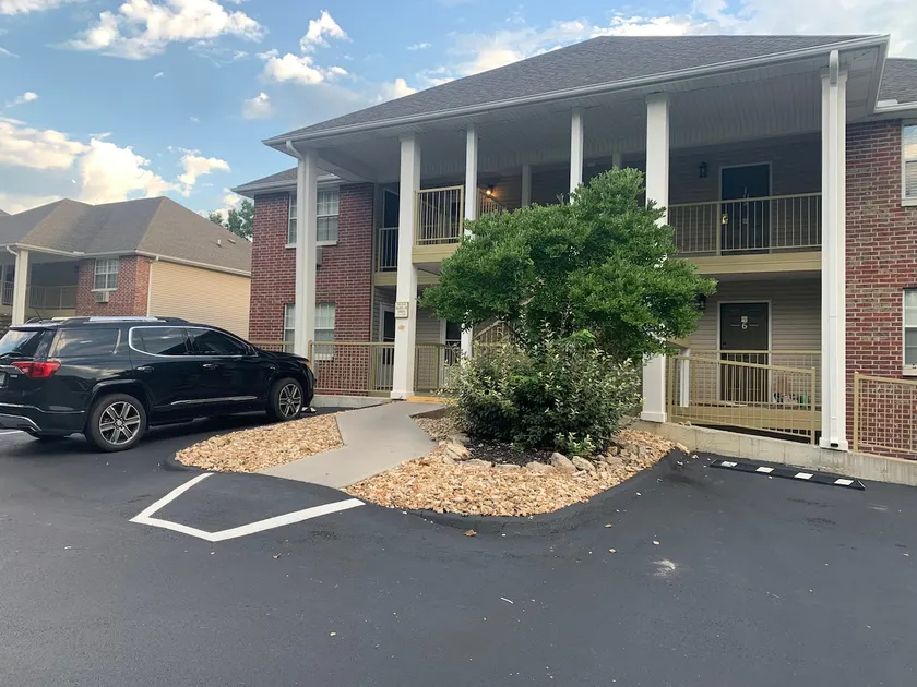 Walk-In Condo - Image 1