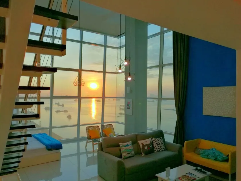 Unbeatable Sunrise Full Seaview Beachfront Suite 180° Sunrise Seaview Duplex 2 - Image 1
