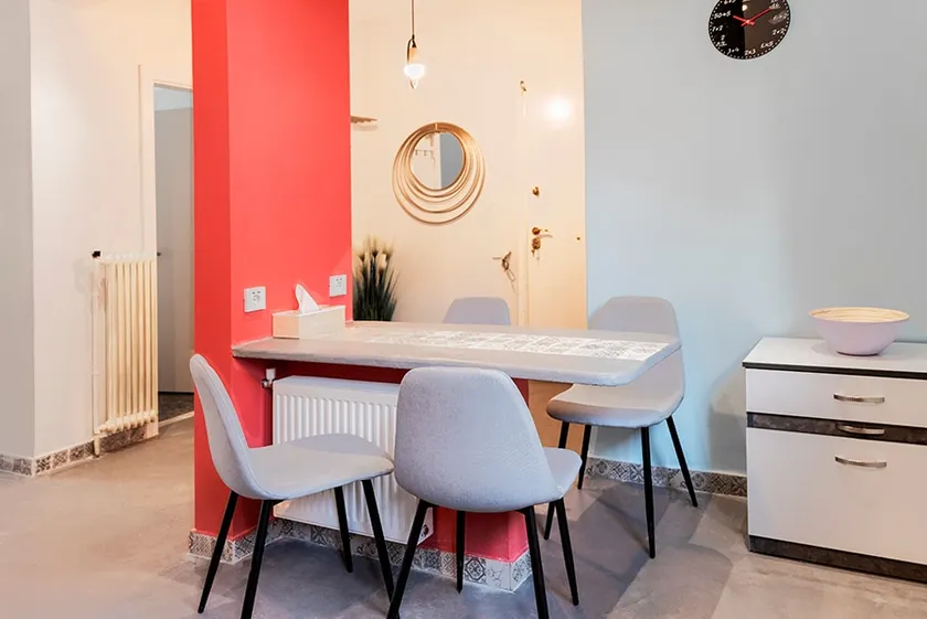 Vasilis Thissio Petralona 3d floor 55sqm - Image 1