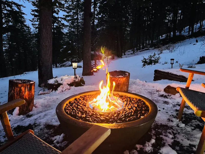 Private Suite with Large Deck in Heart of Okanagan - Image 1