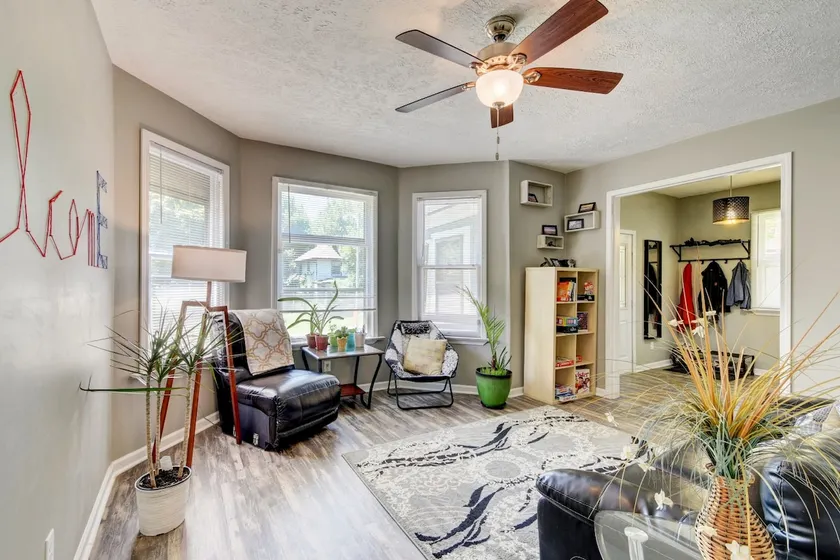 Beautiful remodeled house near Midtown/Old Market - Image 1