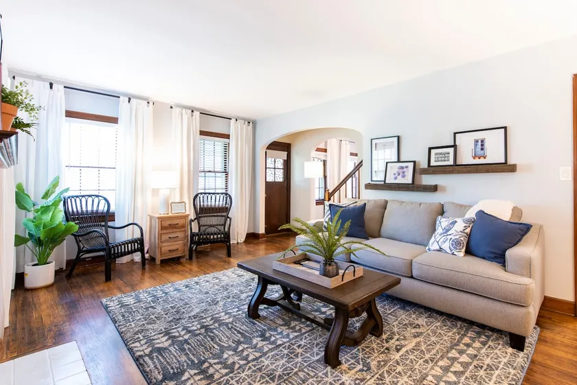 4Bdrm ☑ Near Expo ☑ Downtown ☑ Spacious! - Image 1