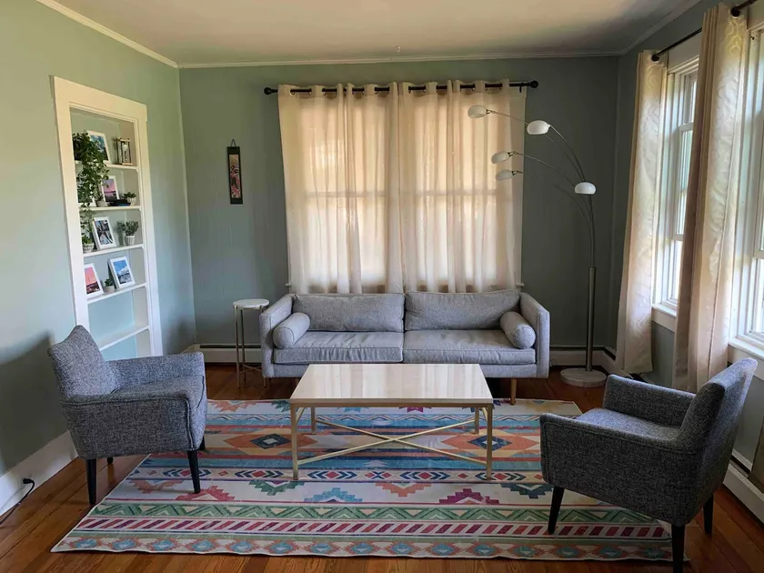 Entire First Floor Apartment in Mystic - Image 1